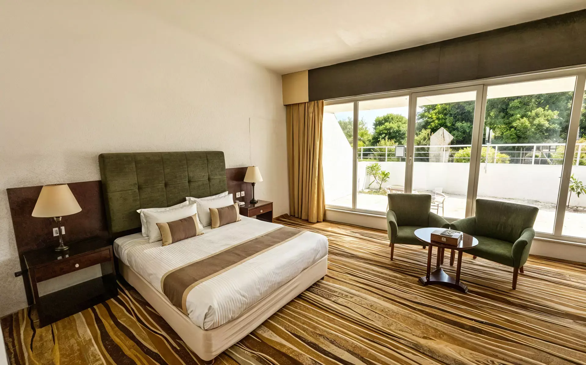 Alibaba https://cdn.alibaba.ir/ostorage/hotel-accommodation-images/688e169cac13a7ed0d865593_کابانا دوتخته رو به باغ.webp